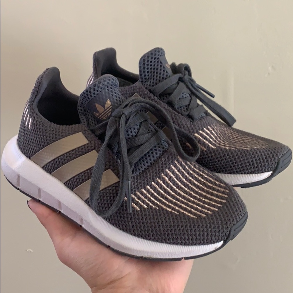 Adidas swift run